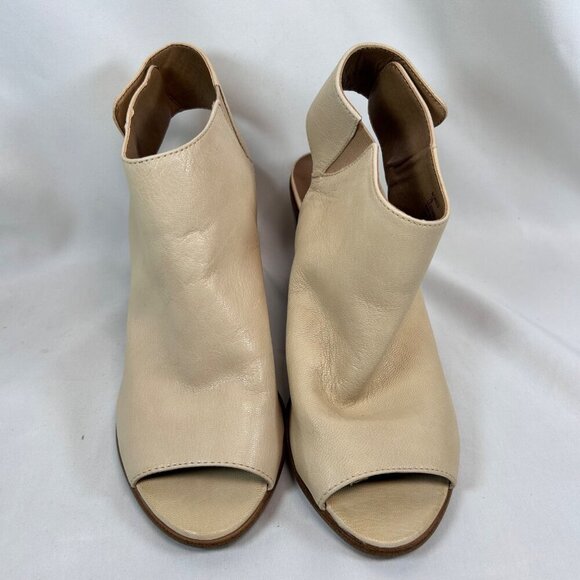 2/$30 Steve Madden Nonstop Size 7B Open Toe Booties Leather Beige - Picture 2 of 7